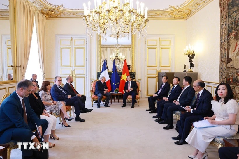 Việt Nam-Pháp nhất trí đẩy mạnh quan hệ hợp tác nhiều lĩnh vực