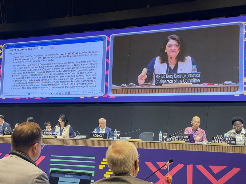 Lễ hội vía Bà Chúa Xứ núi Sam là Di sản văn hóa phi vật thể của nhân loại