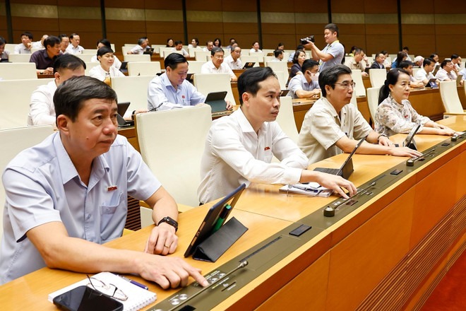 Quốc hội chính thức thông qua việc sửa đổi, bổ sung một số điều của Hiến pháp