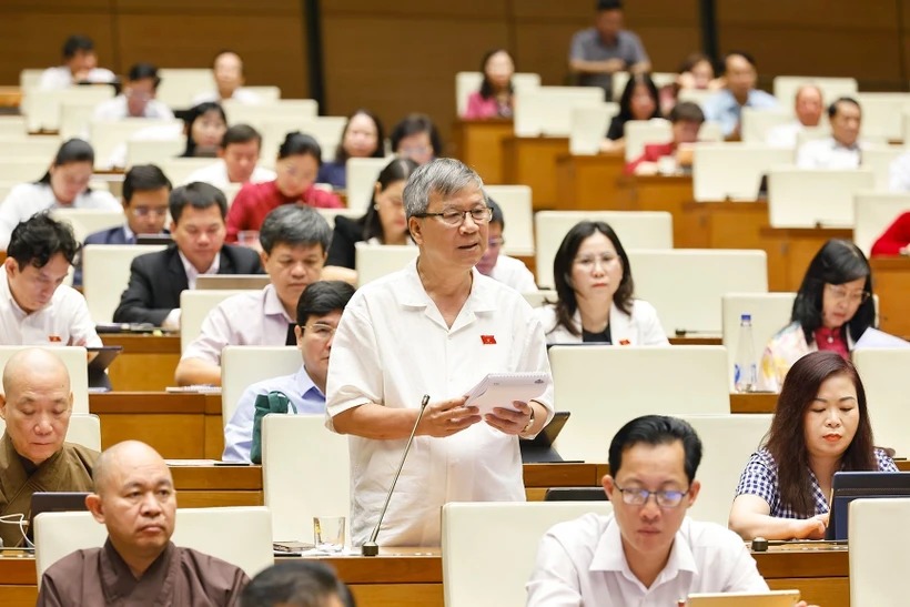 Ngày 17/6, Quốc hội thảo luận về kinh tế-xã hội và ngân sách Nhà nước