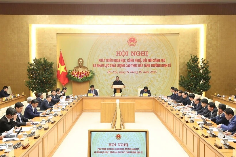 Bộ trưởng Nguyễn Chí Dũng: 