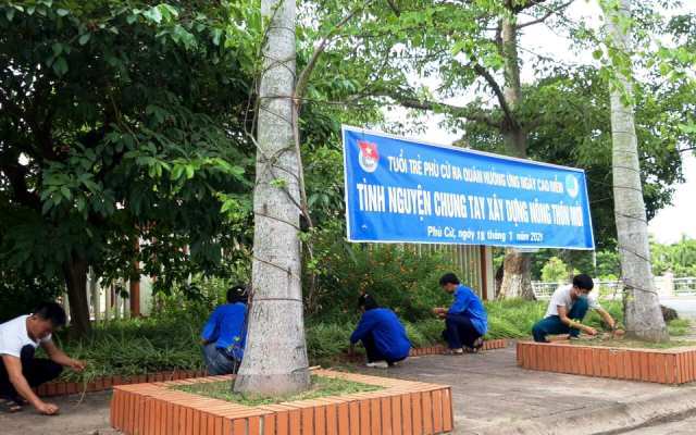 Đoàn thanh niên ra quân Ngày cao điểm 